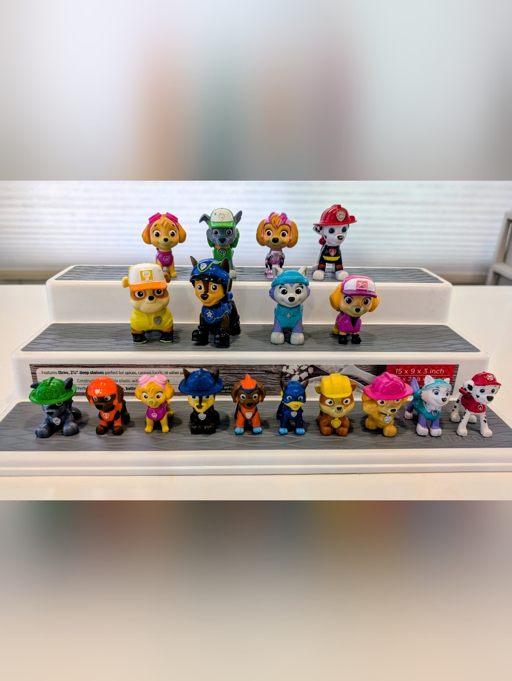 PAW Patrol Figure Mega Lot - 18 Pieces